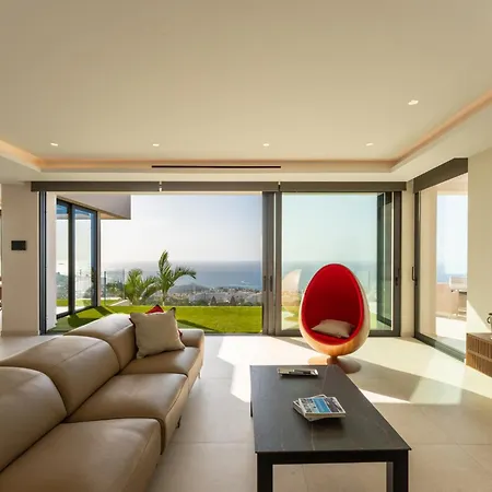Villa De La Reina Costa Adeje (Tenerife)